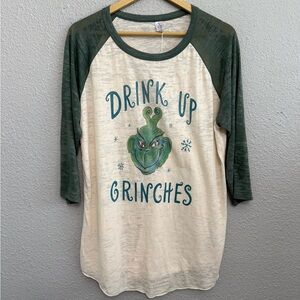 NWT Green and Cream Grinch Graphic Tee Size XL "Drink Up‎ Grinches"